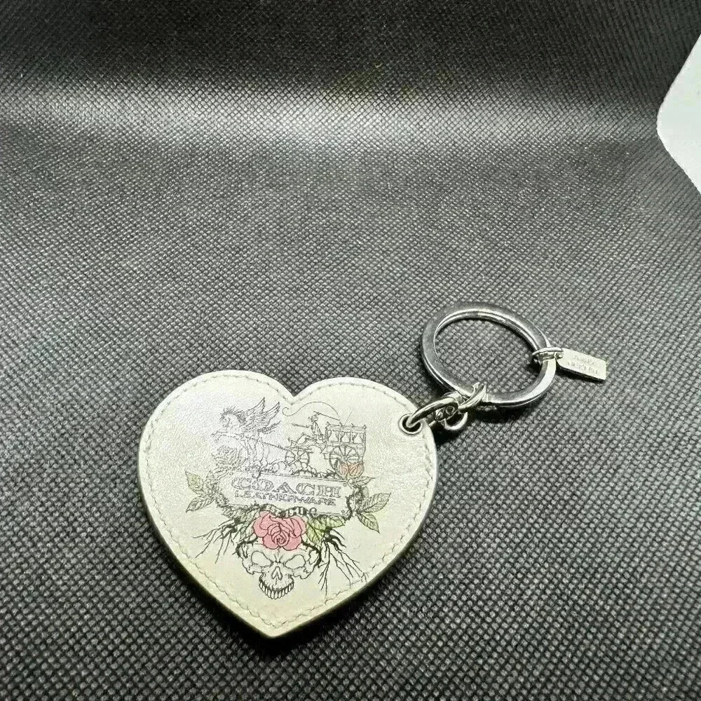 NWOT RARE.   COACH TATTOO HEART PHOTO FRAME KEYRING BAG CHARM 92497